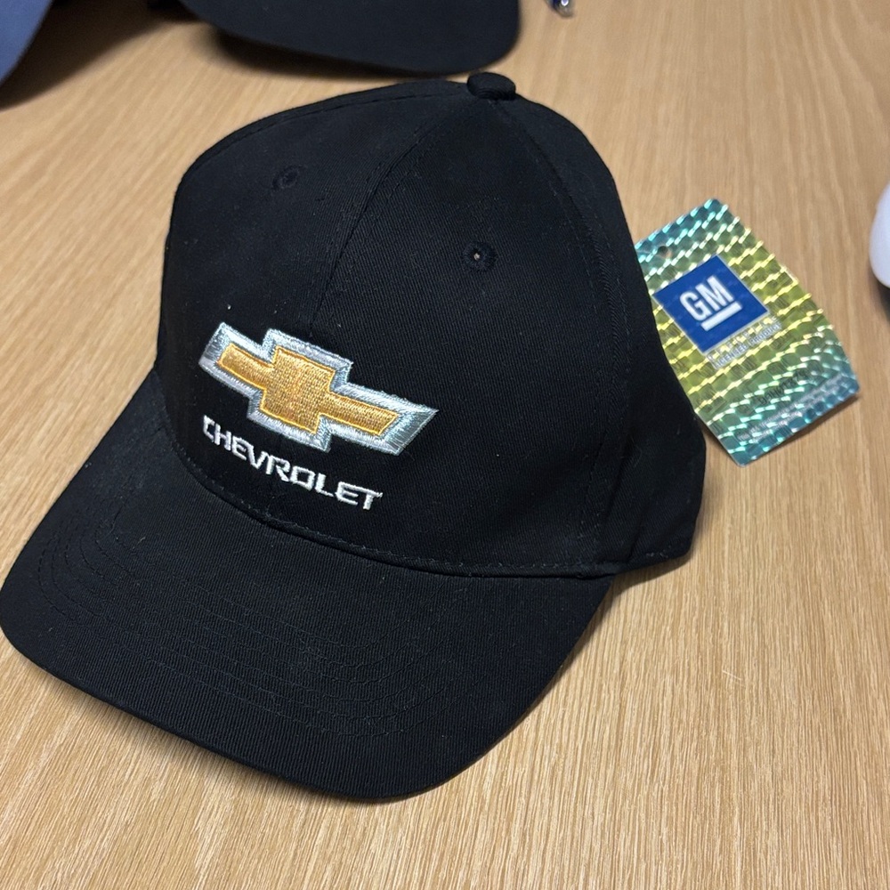 Chevrolet / Chevy Black hat with tags